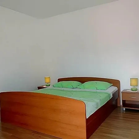 Travarevic - Two-bedroom 4 Adults No1 * Dubrovnik