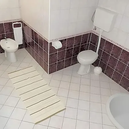 Lägenhet Travarevic - Two-bedroom 4 Adults No1 *